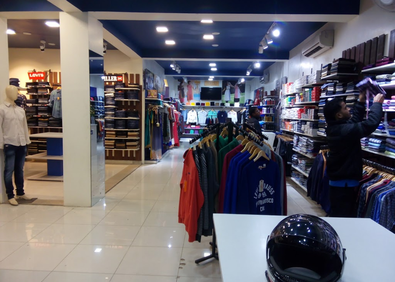 Retail Space Rent Sector 18 Noida